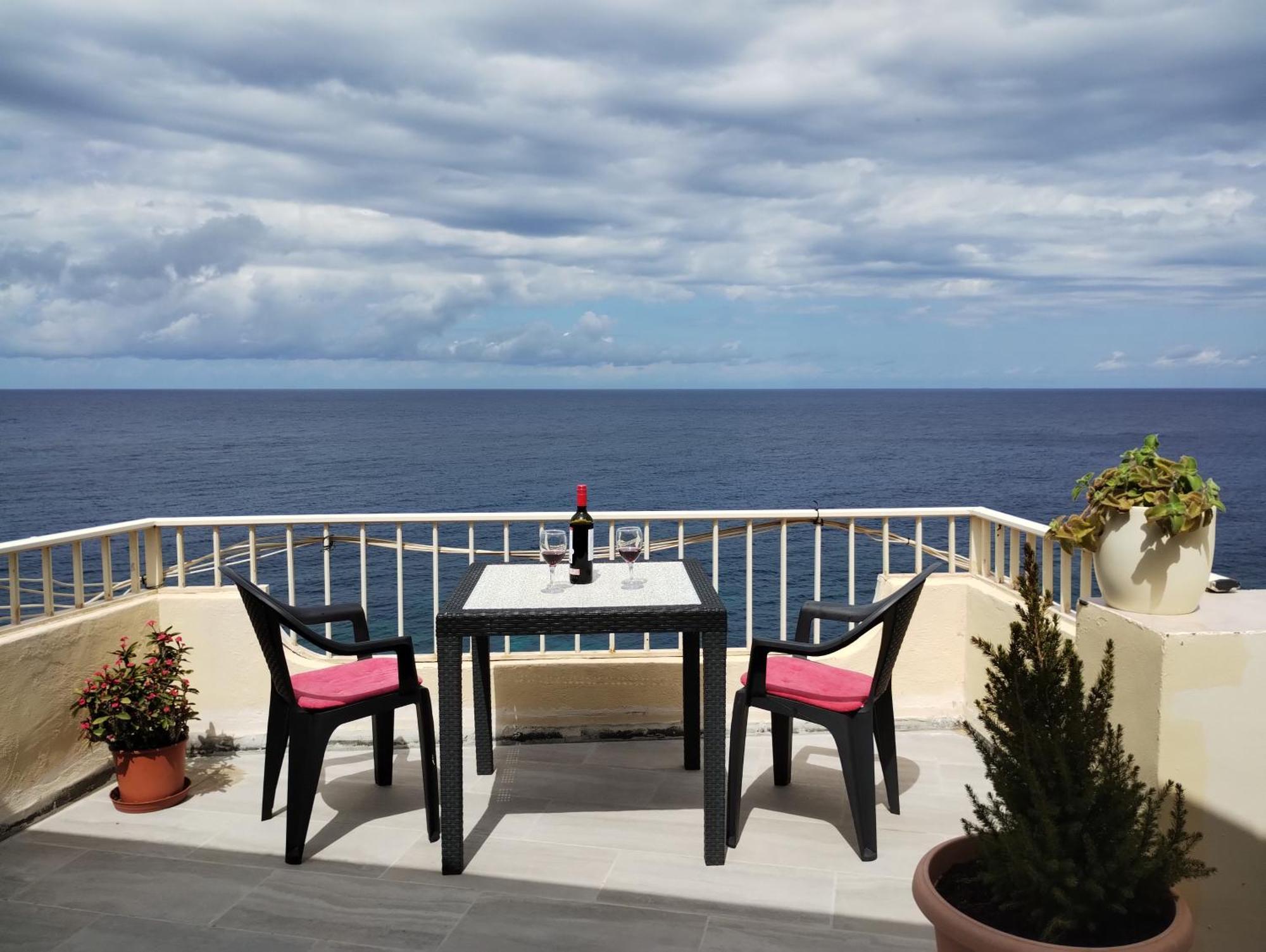 Apartmán Poseidons Seaview Penthouse Marsalforn Exteriér fotografie